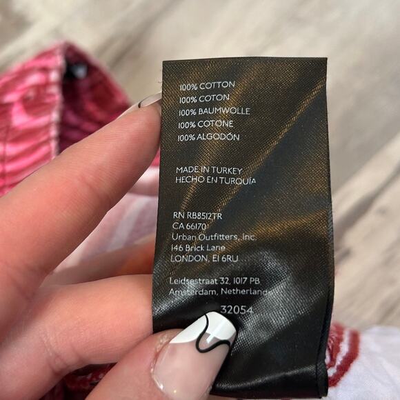 UO BDG Y2K Cargo Pants Red Pink Swirl Print Low Rise Wide Leg S - Picture 8 of 11